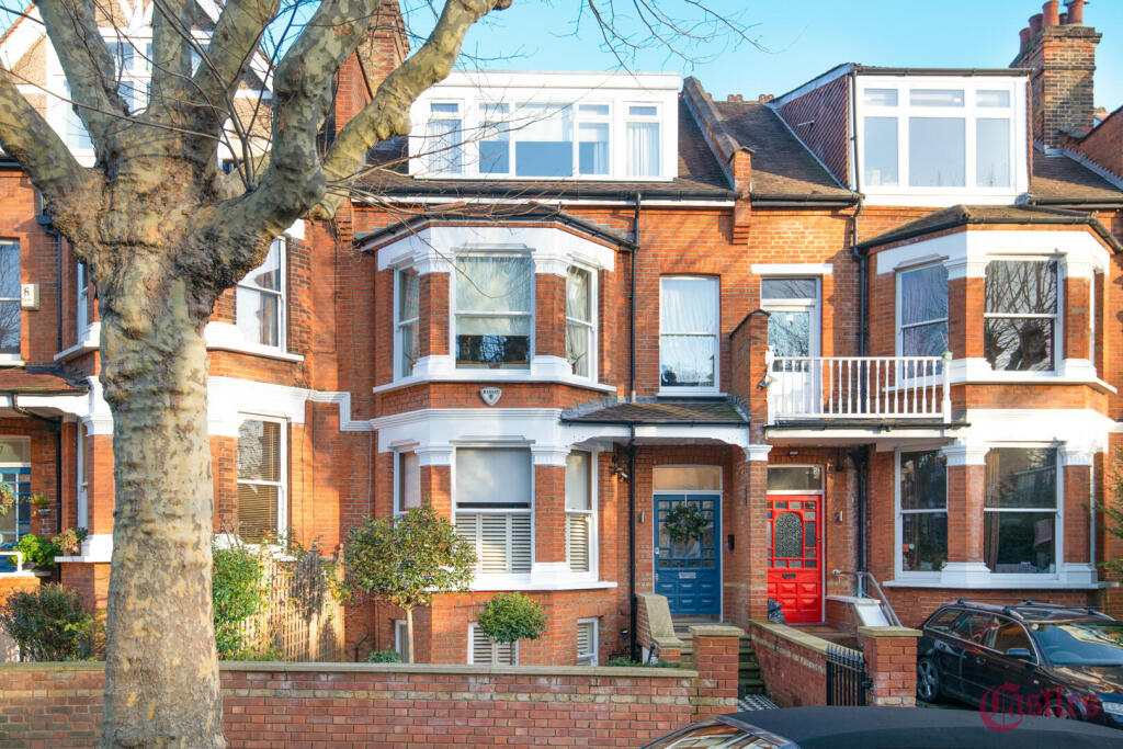 Main image of property: Park Avenue North, N8