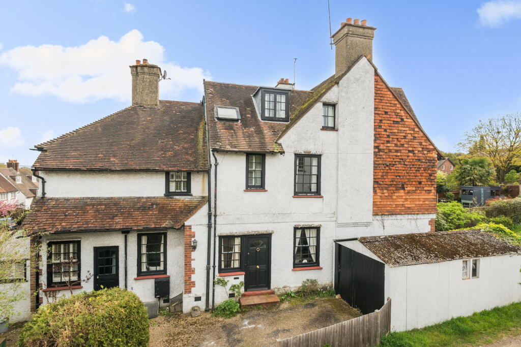 Main image of property: London Road, Westerham, TN16 1BD