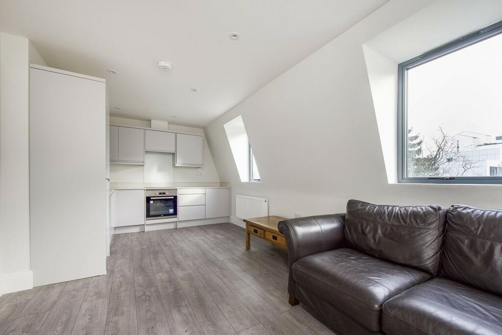 Apartment in London, Ickenham - View 4
