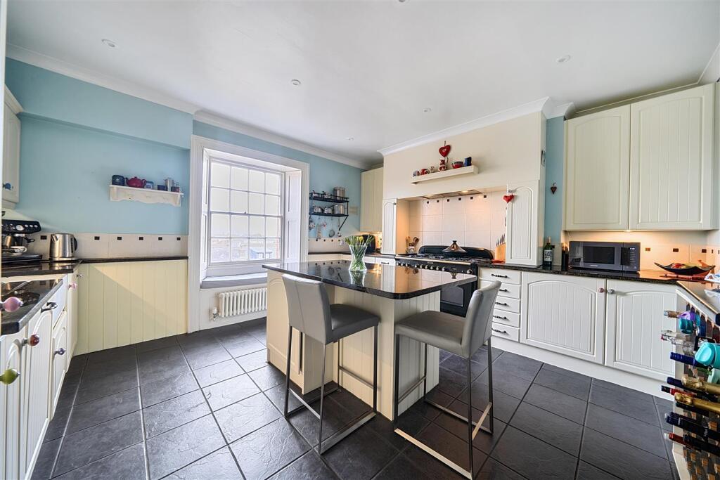 Crescent Road, Alverstoke, Gosport - View 3