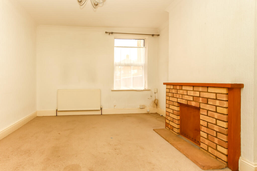 House in Northampton - View 3