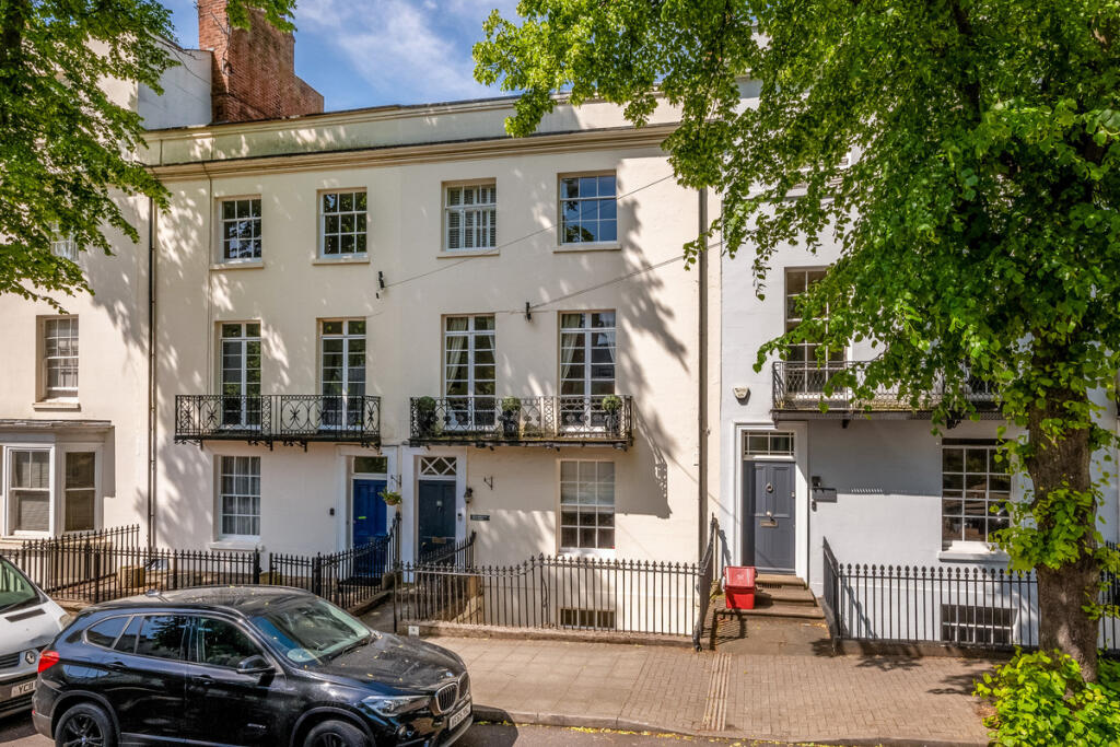 Main image of property: Portland Street, Leamington Spa, Warwickshire CV32 5EY