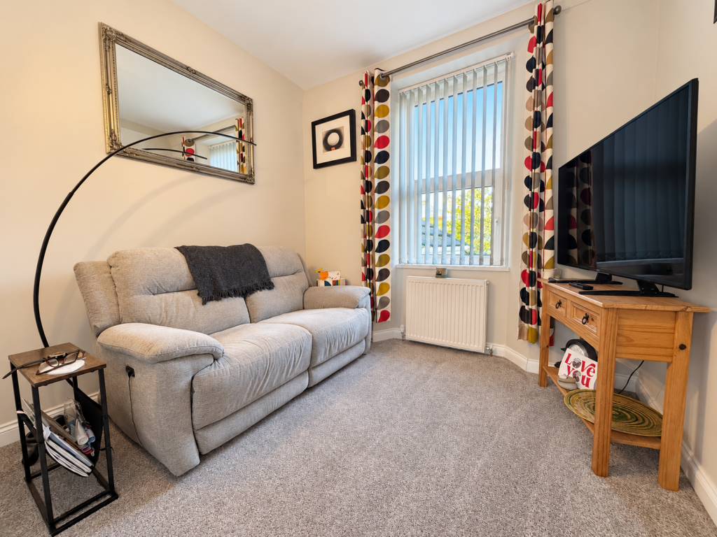 Apartment in Torquay - View 2