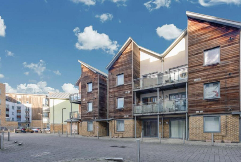 Main image of property: Quayside Drive, Colchester, CO2