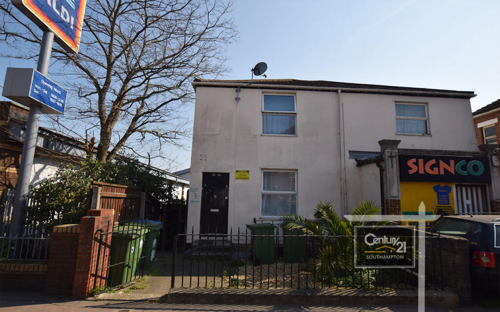 Main image of property: |Ref: R167517|, Bevois Valley Road, Southampton, SO14 0JZ