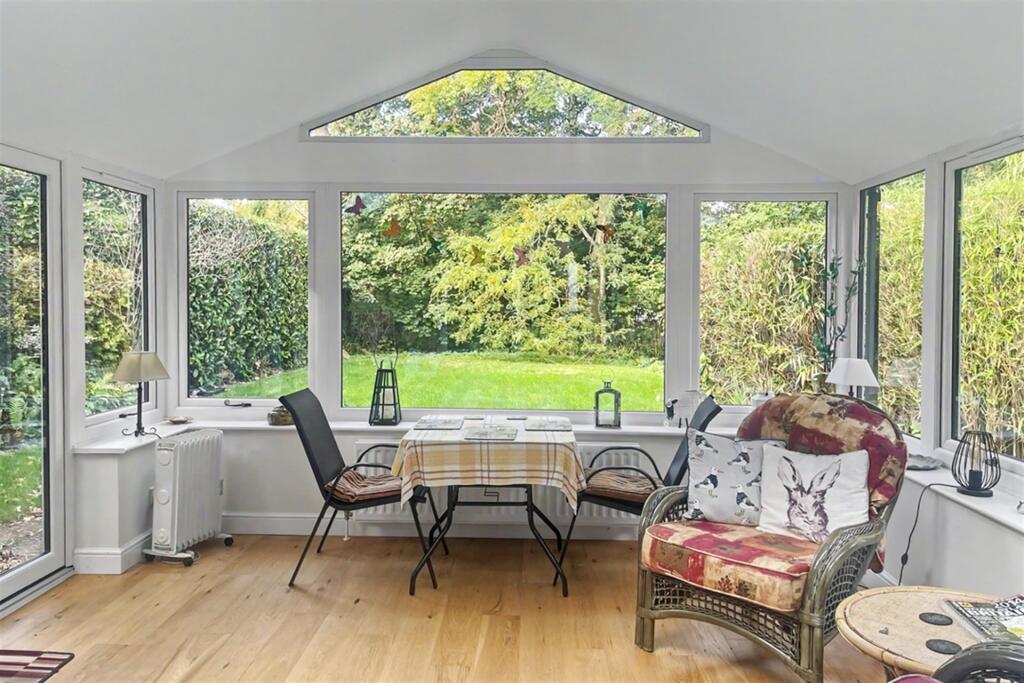 House in Dorchester, Dorset - More