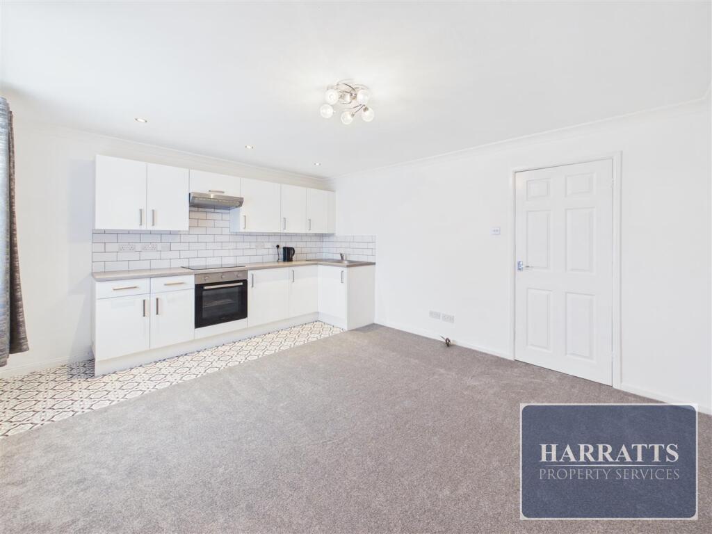 Prestbury Close, Stockport photo 3