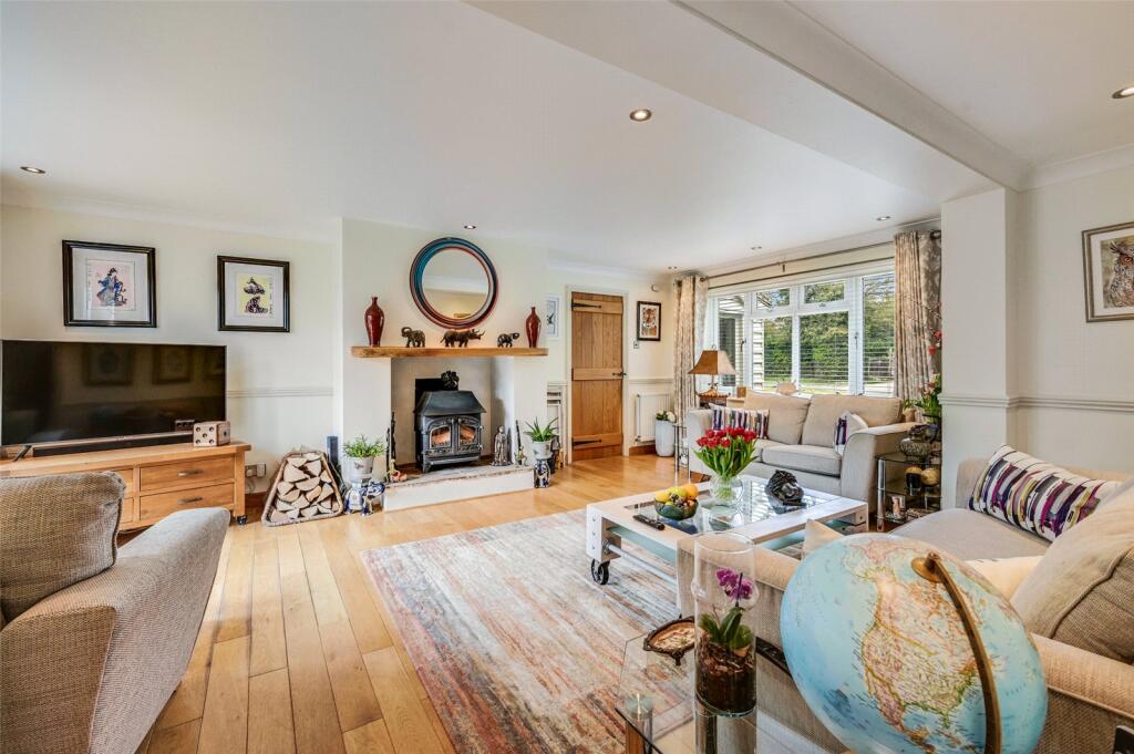 House in Uttlesford, Great Dunmow - View 4
