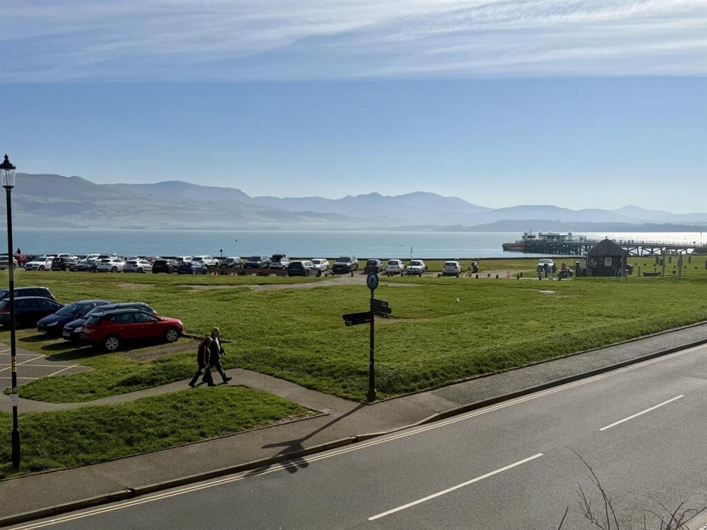 1, Green Edge, Beaumaris photo 2