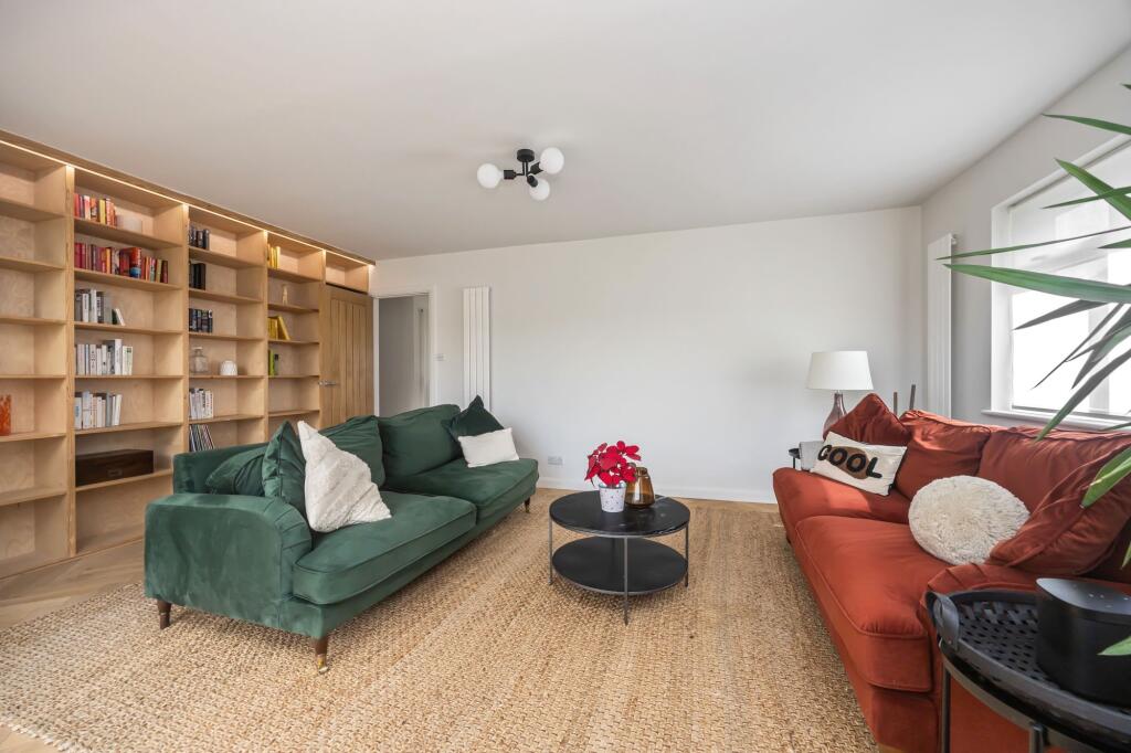 House in Brighton - More