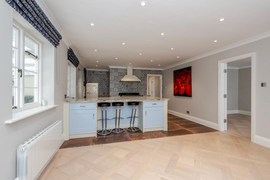 House in Peterborough - View 4