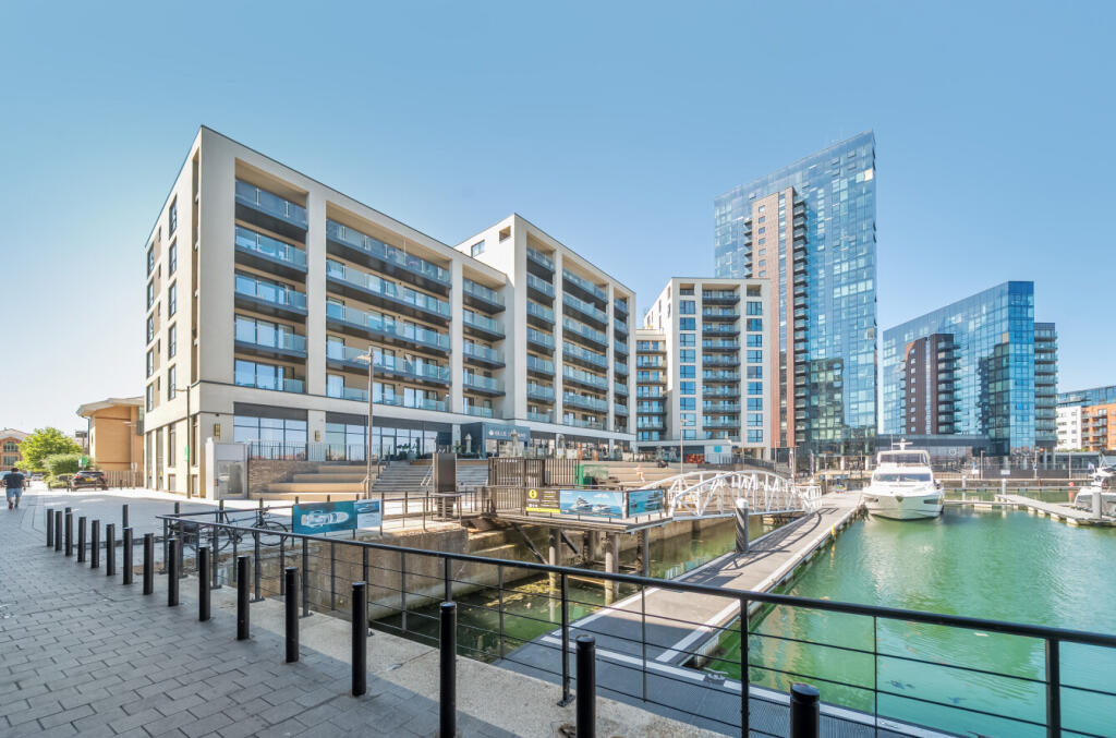Main image of property: Maritime Walk, Ocean Village, Southampton