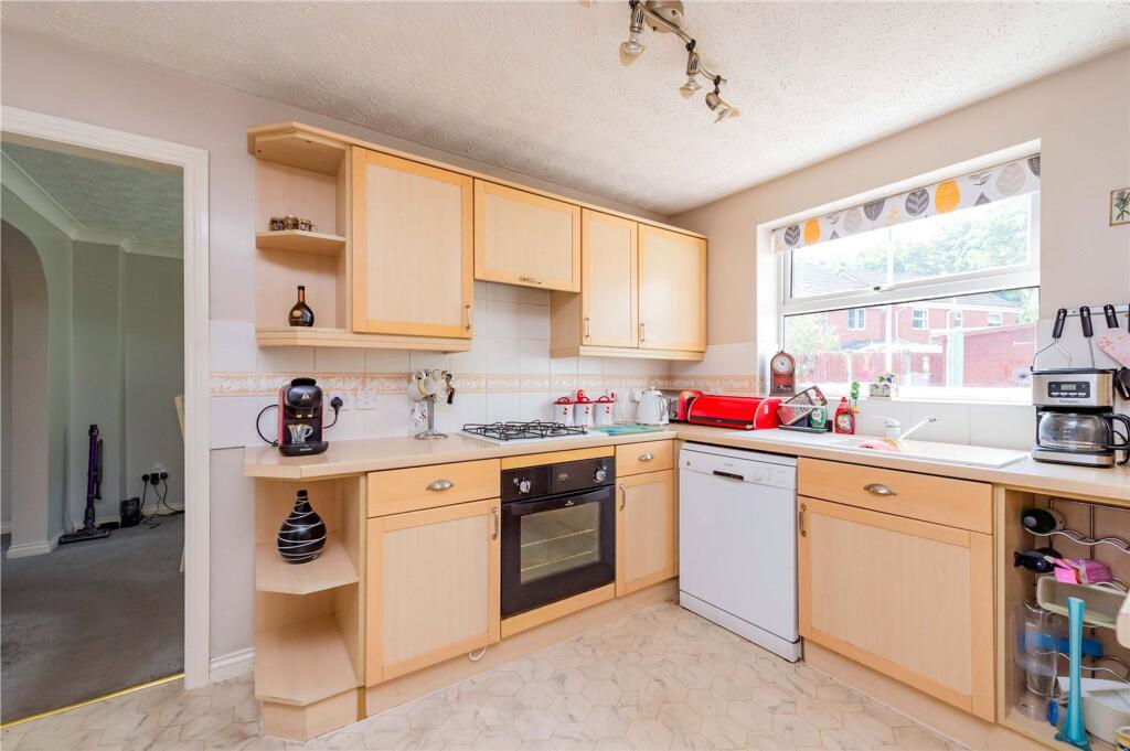 Longthorpe Drive, Leegomery, TF1 photo 4