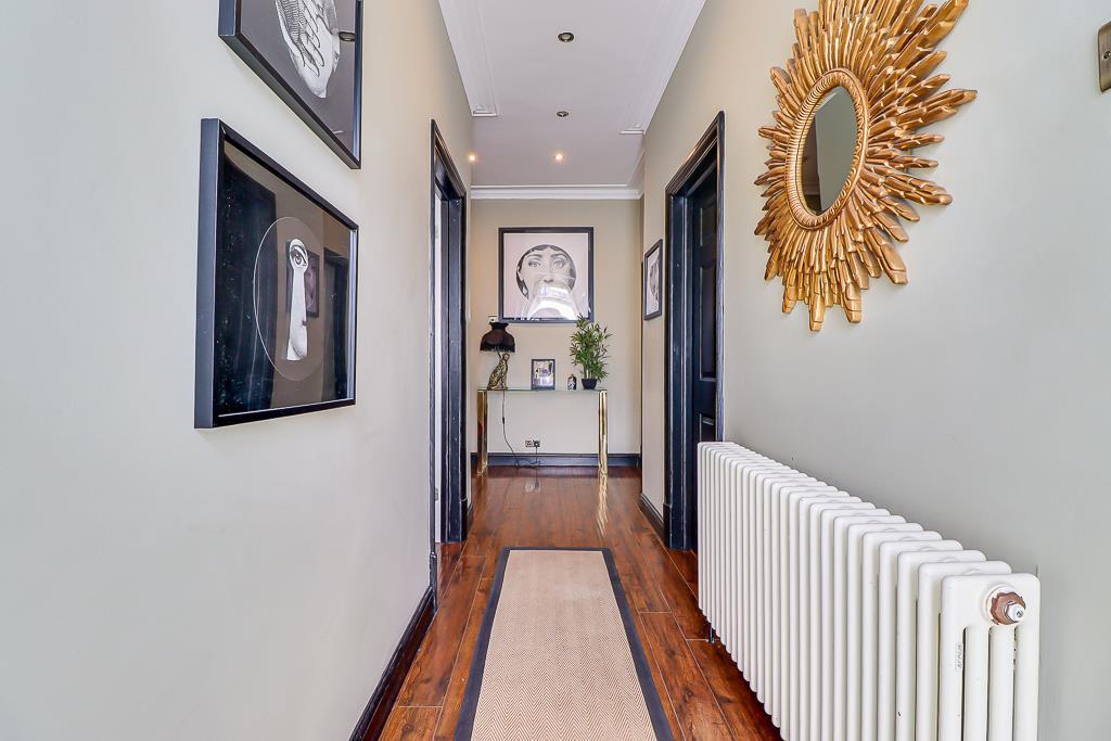 House in Southend-on-Sea, Essex - More
