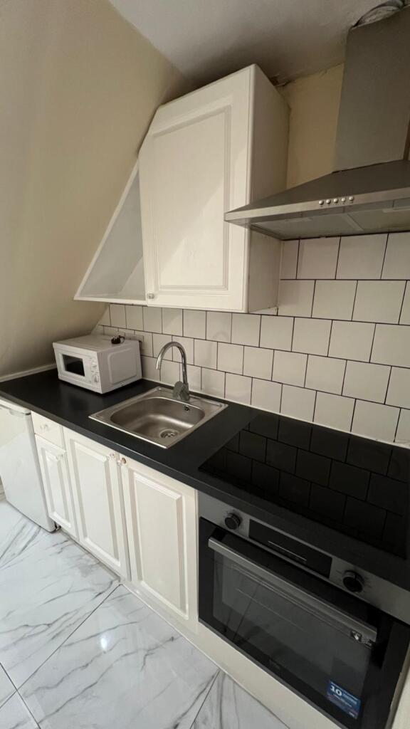 Main image of property: Yeldham Road, Flat B, London, W6