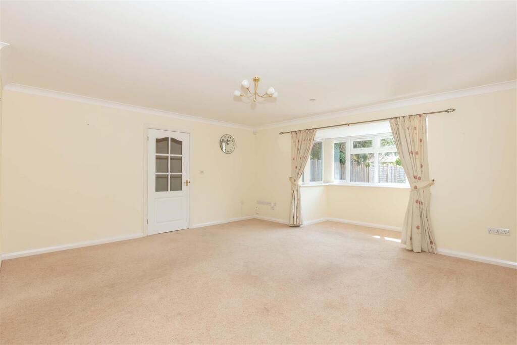 House in Brighton - View 5