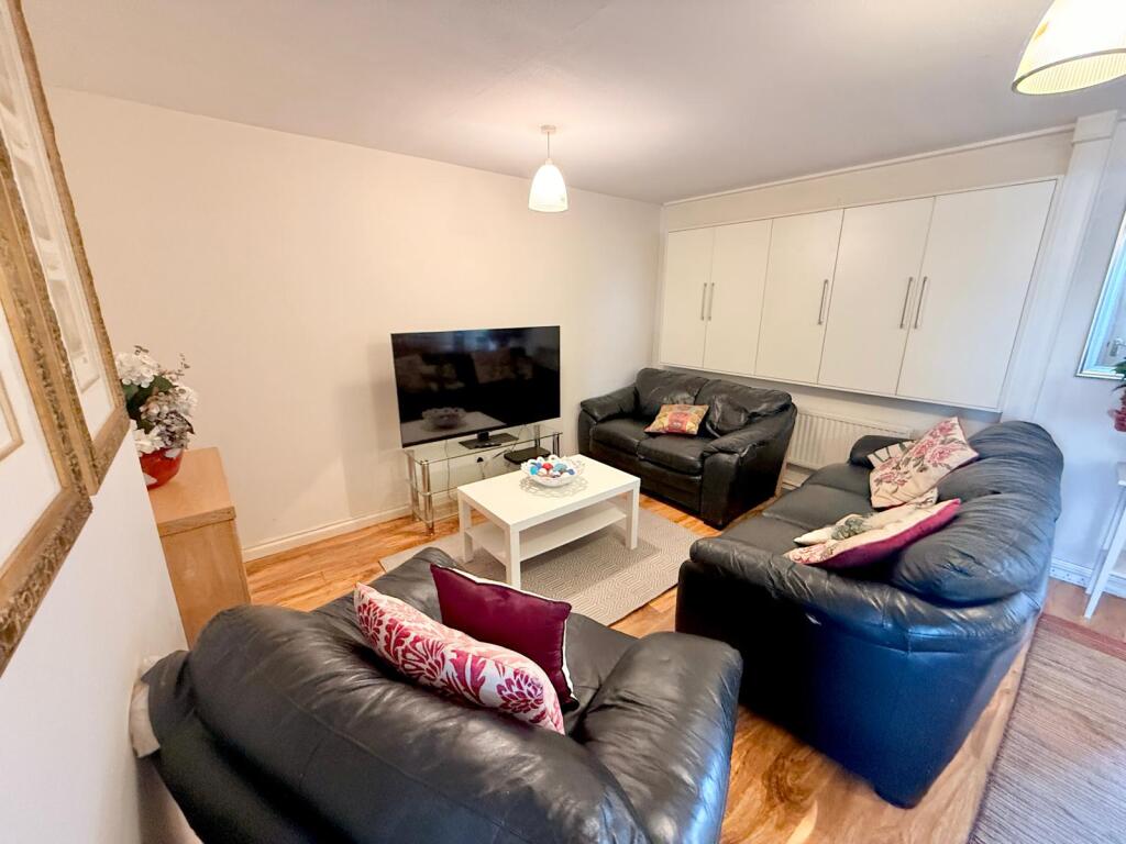 House in Harrow - View 2
