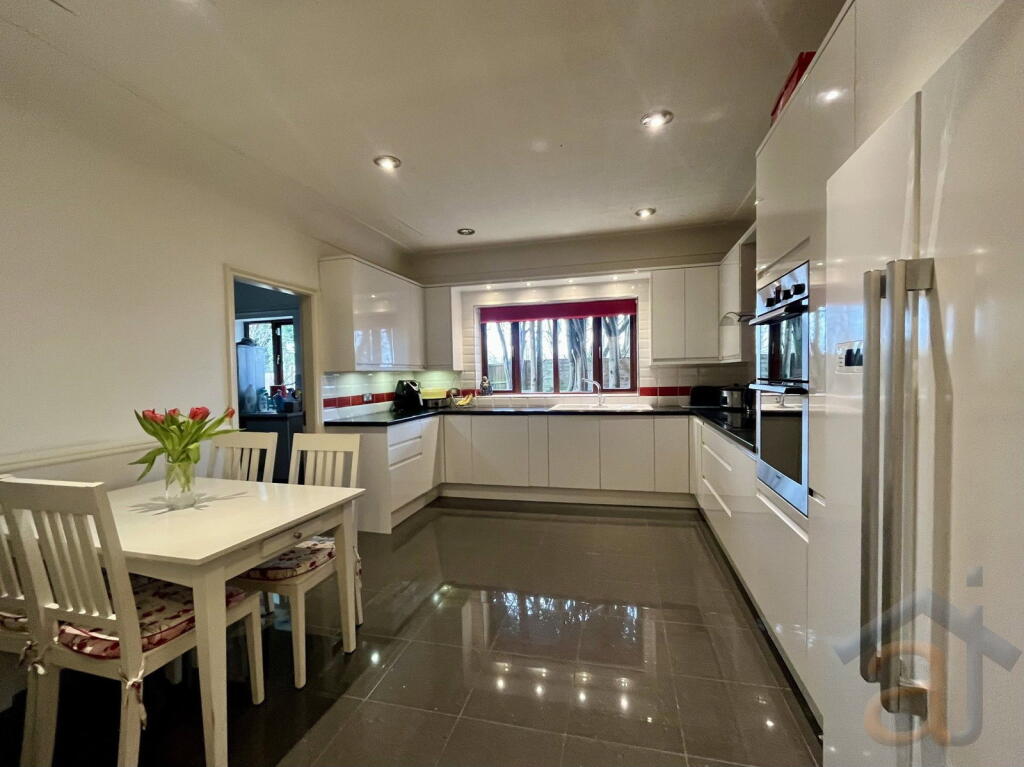 House in Preston - View 3