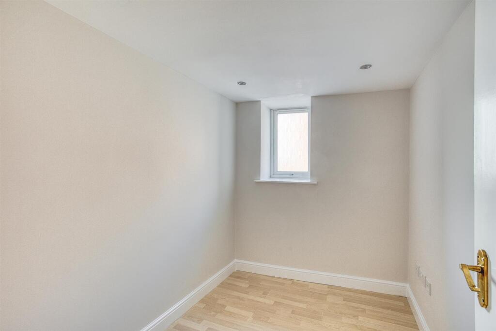 Apartment in Derby - More