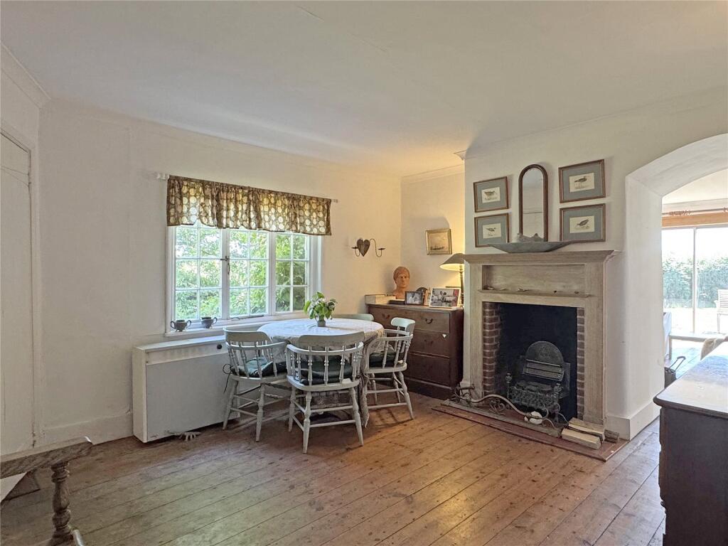 House in Chichester, Wisborough Green - View 4