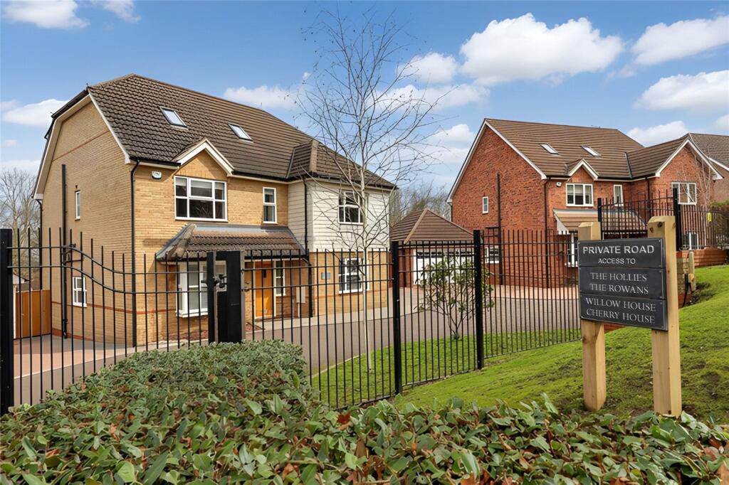 Main image of property: Lee Chapel Lane, Langdon Hills, Basildon, Essex