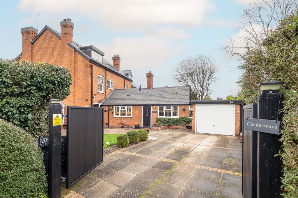 Additional image 16 of Birmingham Road, Mappleborough Green, Studley