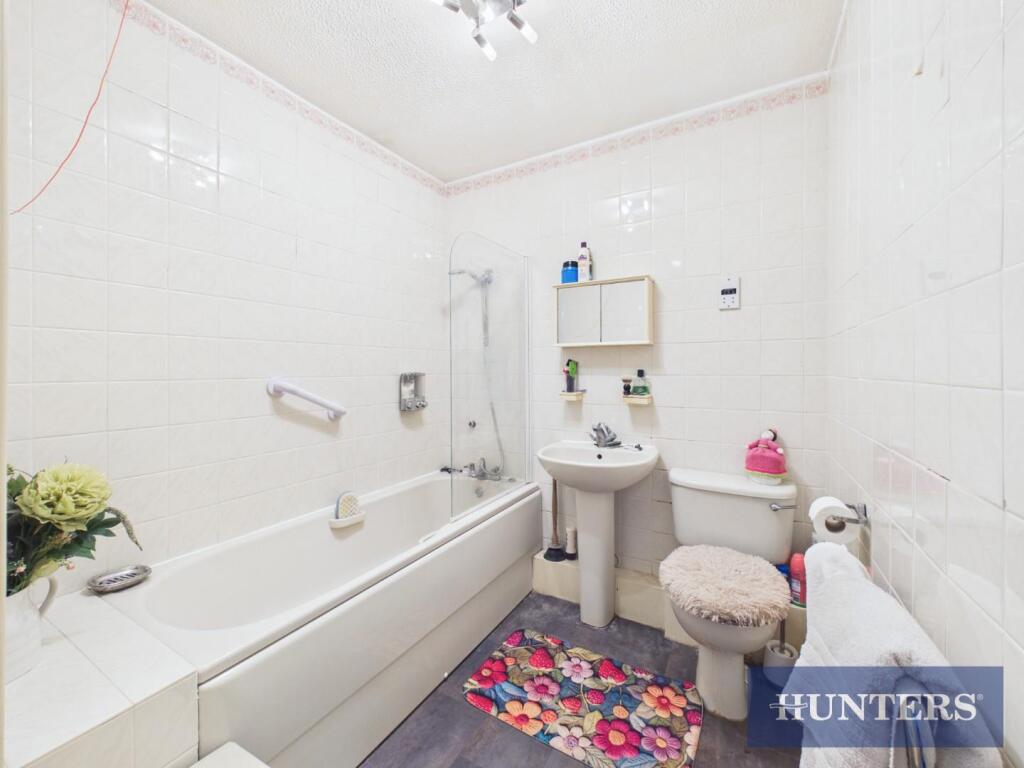 Apartment in Bridlington, East Riding of Yorkshire - View 5