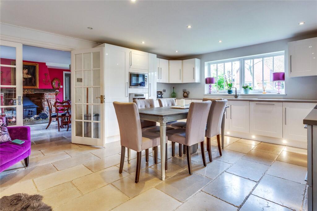 House in Hambleden, Buckinghamshire - View 3