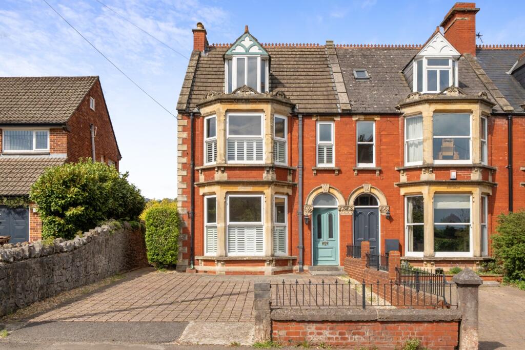 Main image of property: Central Wells with period features