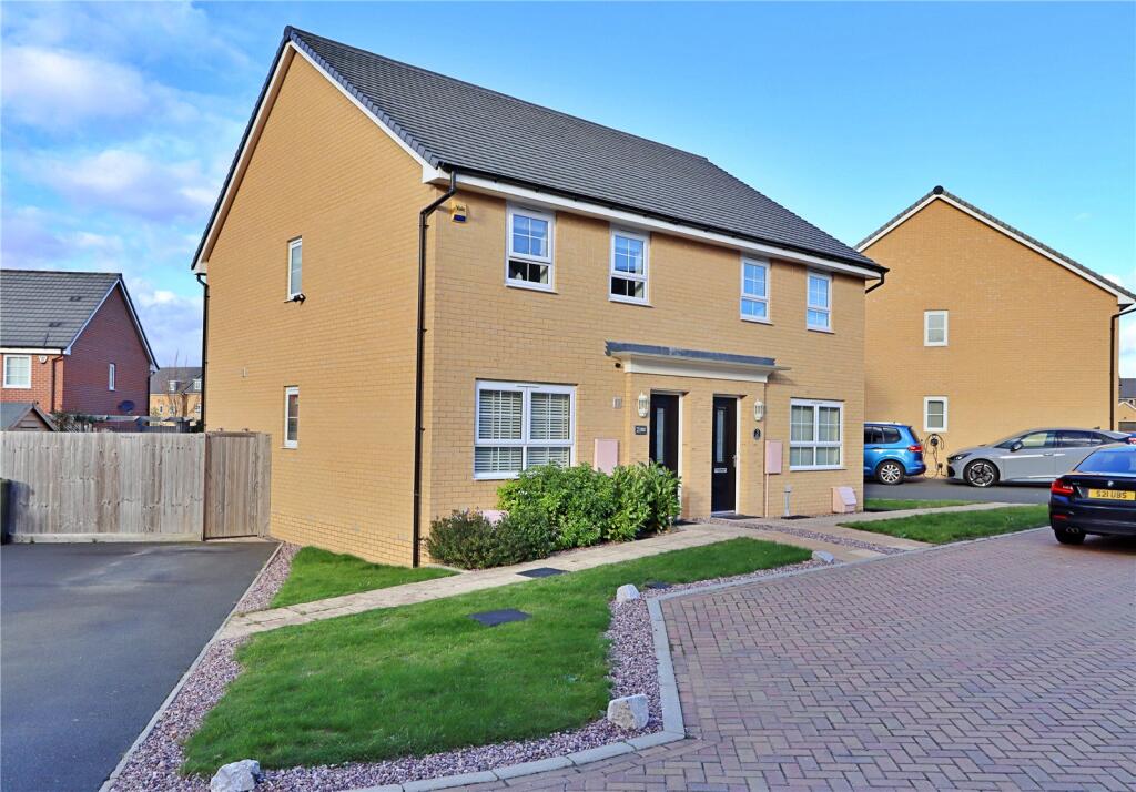 Main image of property: Abbats Wood, Eagle Farm South, MK17