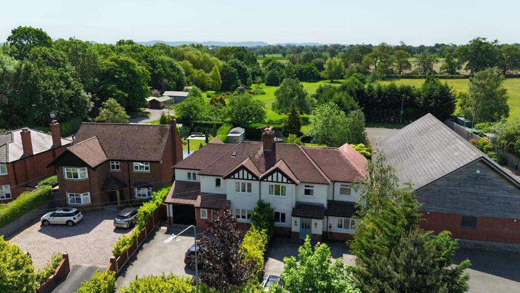 Main image of property: Tarvin Road, Littleton, CH3