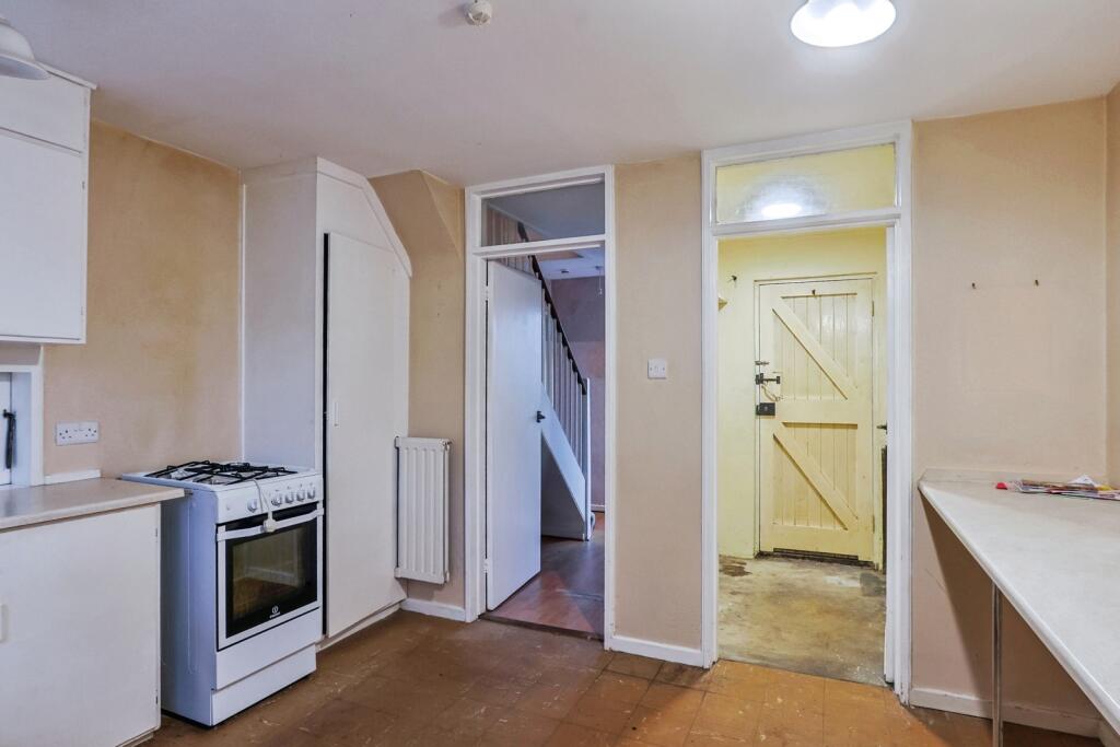 Loewy Crescent, Poole, Dorset, BH12 - View 6