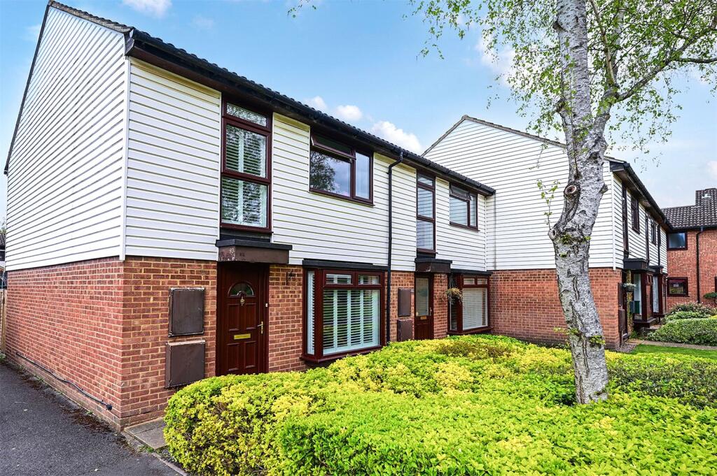 Main image of property: Avondale, Ash Vale, Guildford, Surrey, GU12