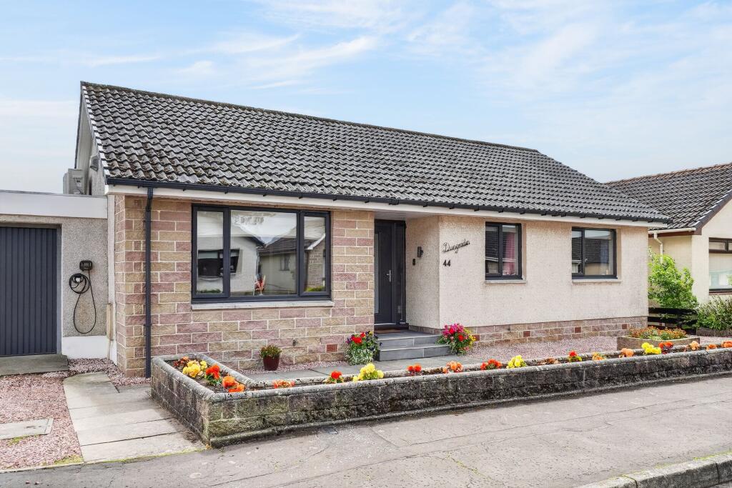 Main image of property: 44 Connell Crescent, Mauchline, KA5 5AX