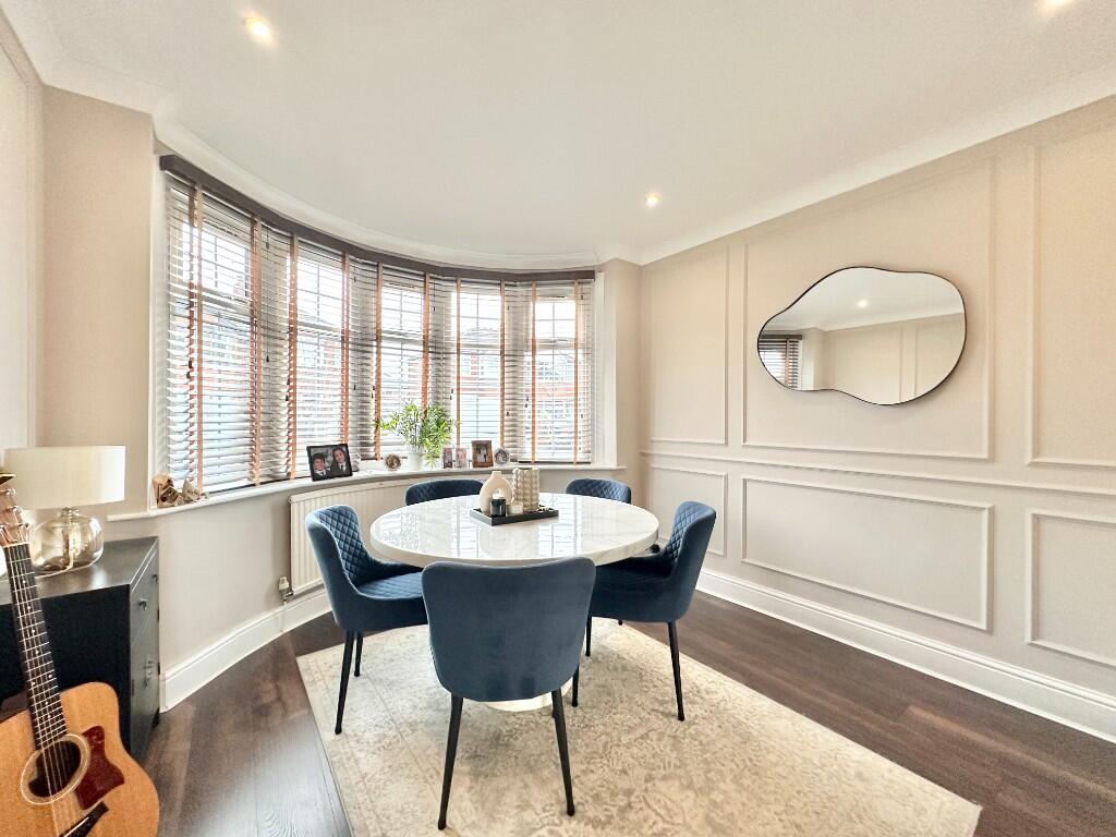 Bamber Avenue, Sale, Greater Manchester, M33 photo 2