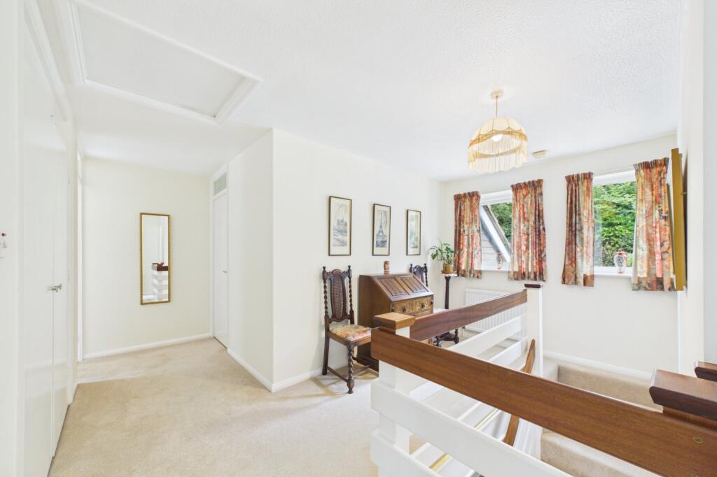 House in Sandhurst, Little Sandhurst - More