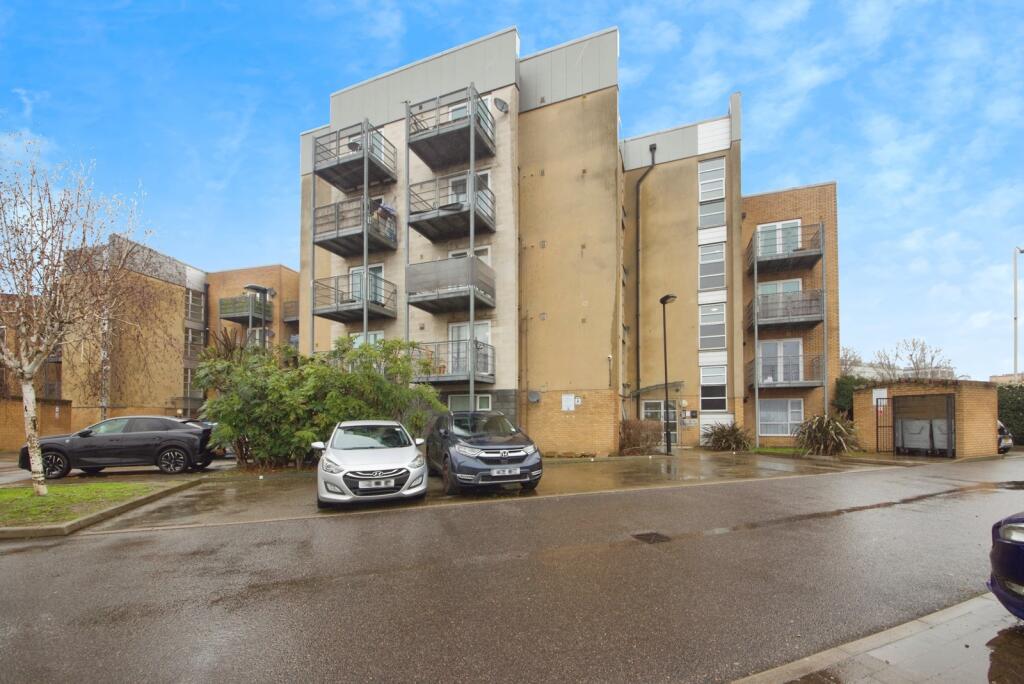 Main image of property: Oldchurch Road, Romford, RM7