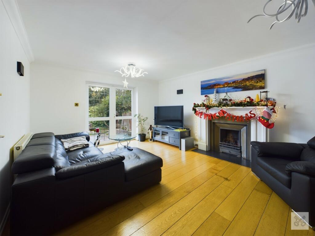Durlock Avenue, Ramsgate, CT11 photo 3
