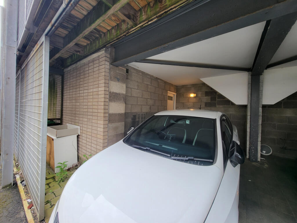3 bedroom town house for rent