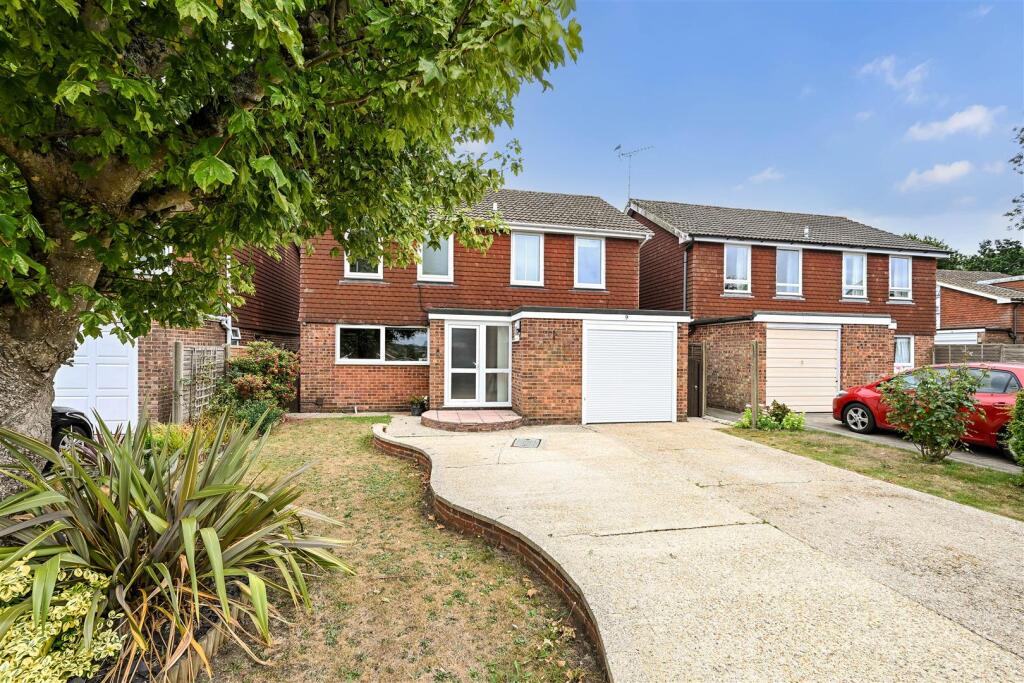 Main image of property: Westbrooke Close, Horndean