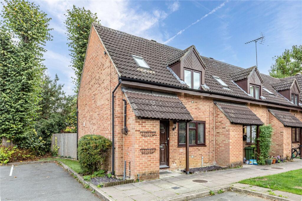 Main image of property: The Yews, Royston Road, Byfleet, West Byfleet, KT14