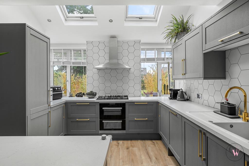 House in Winsford, Chester Road and Salterswall, Over - View 5