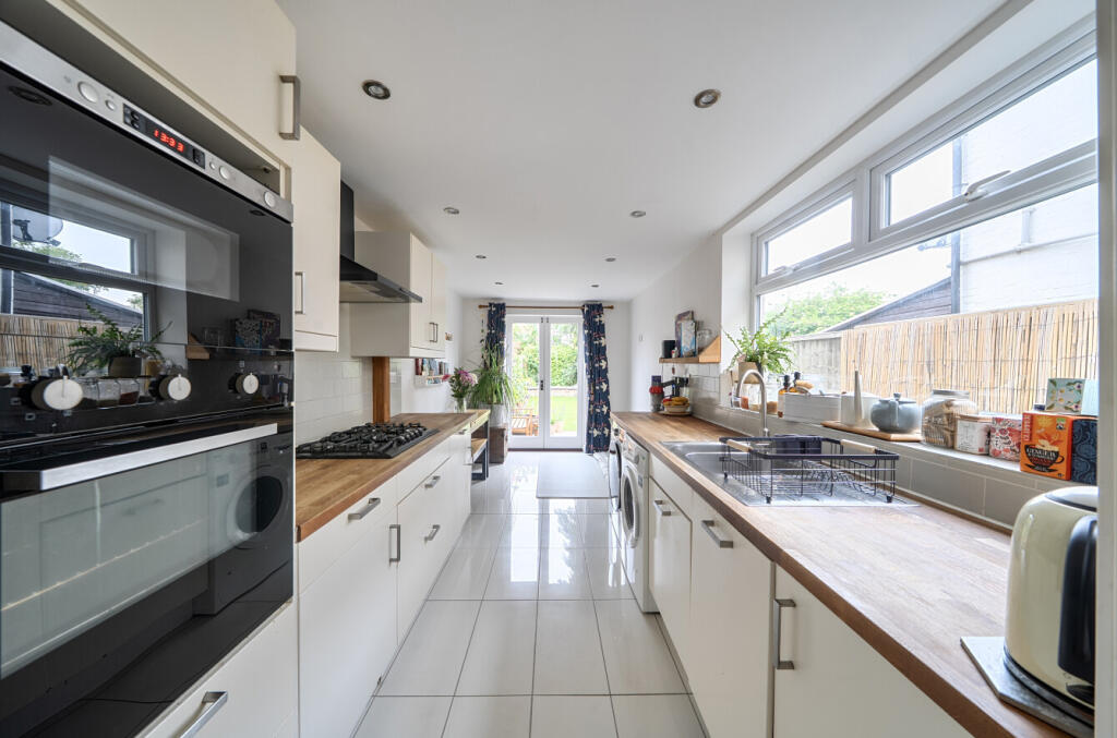 House in Oxford, Cowley - View 3