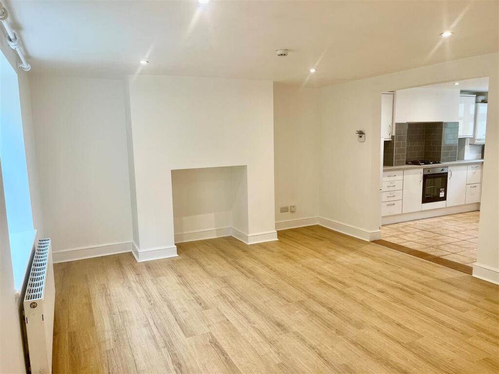 House in Tonbridge - View 4