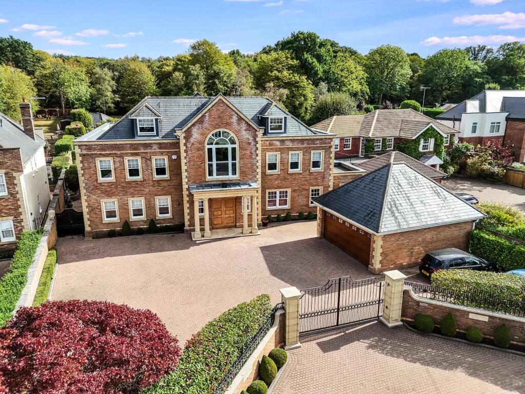 Main image of property: Norsey Road, Billericay, Essex, CM11