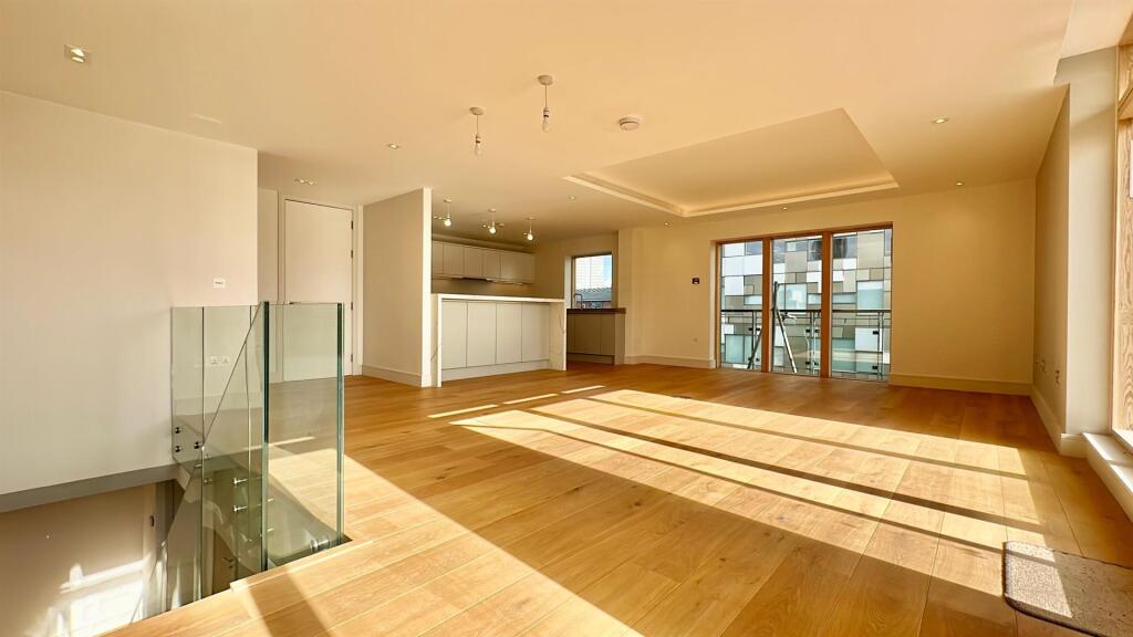 Main image of property: Duplex Penthouse- Waterfront Walk, Birmingham