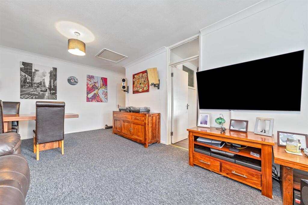 Additional image 3 of Hatfield Road, St. Albans