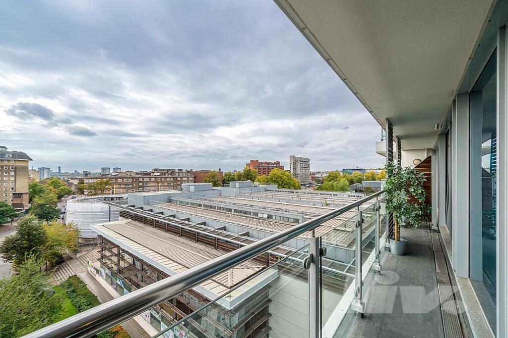 Apartment in London - View 3