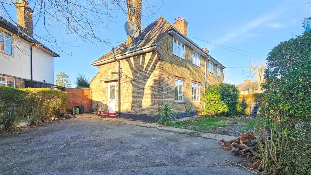 Main image of property: Glebe Road, Hayes