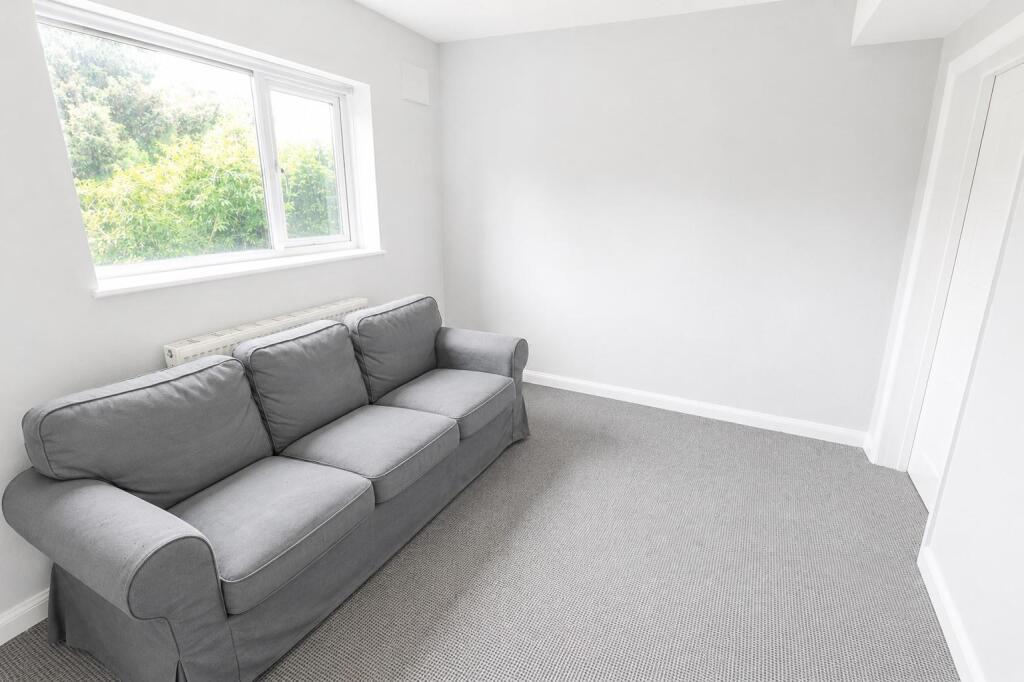 5 bedroom terraced house for rent